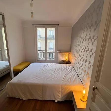 Vue Tour Eiffel Avec Balcon Air Conditionne 6p Apartament