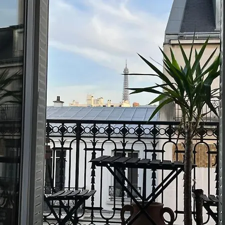 Apartament Vue Tour Eiffel Avec Balcon Air Conditionne 6p Paryż